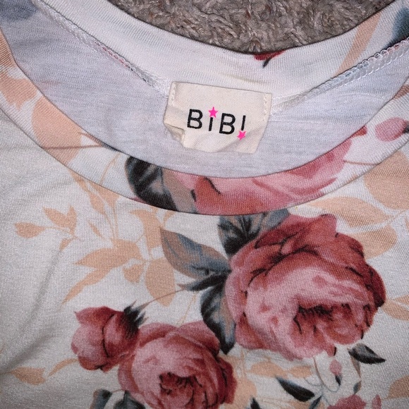 BIBI Floral Tank Top - Picture 3 of 3